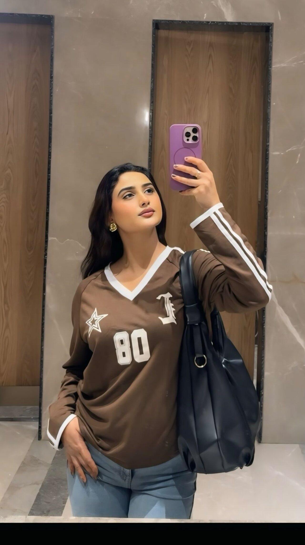 Kashish has been in news ever since she slammed Farrhana for calling Shehbaz genda and bald. Expressing her anger and disappointment, Shehbaz’s girlfriend stated, “Everyone talks about standing against body shaming, but when it actually happens inside the Bigg Boss house, no one takes a stand.